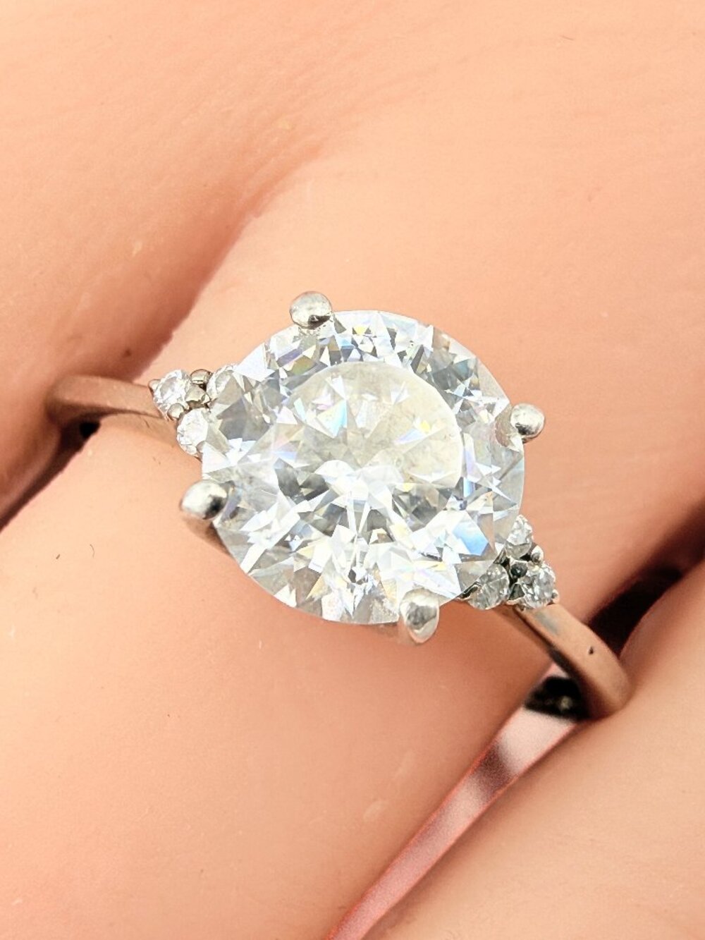 D'Joy Marked Sterling Silver Round Brilliant Cut Moissanite Cocktail Ring